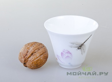 Cup #  2704 Jingdezhen porcelain hand painting 60 ml