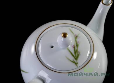 Teapot # 22928 porcelain 300 ml