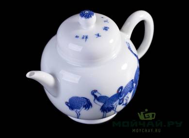 Teapot # 26235 Jingdezhen porcelain hand painting 225 ml