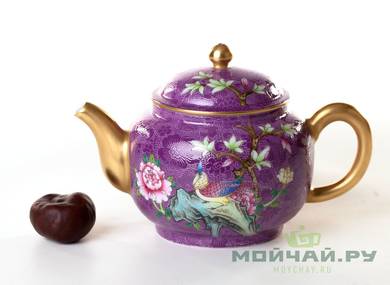 Teapot # 26302 Jingdezhen porcelain hand painting 275 ml