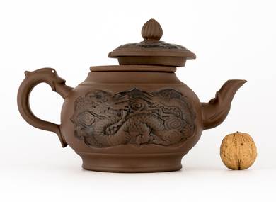 Teapot # 38060 yixing clay 670 ml